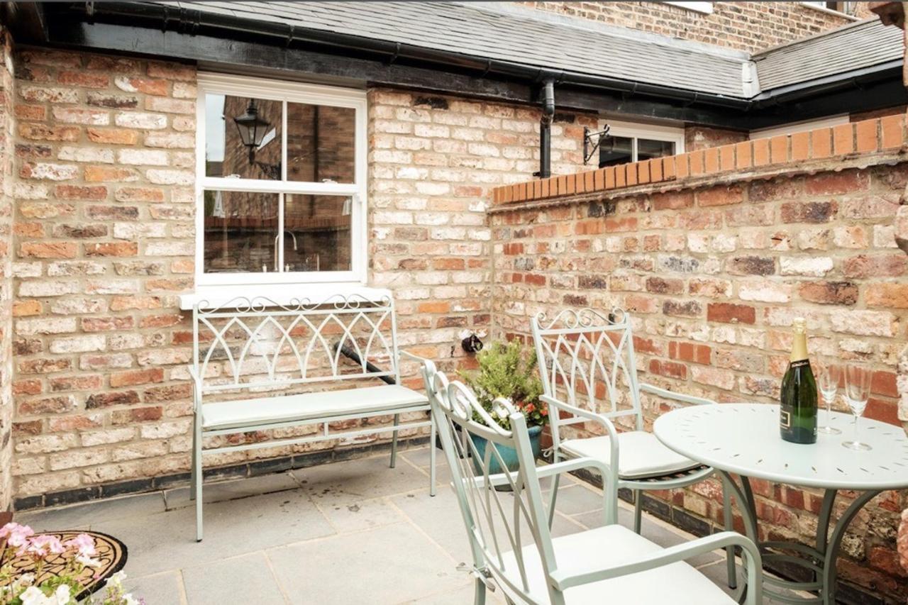 107 And 109 Nunnery Lane Villa York Buitenkant foto